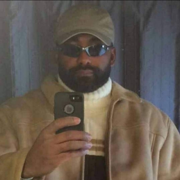 Meet your Posher, Tyrrone - Picture 9 of 14